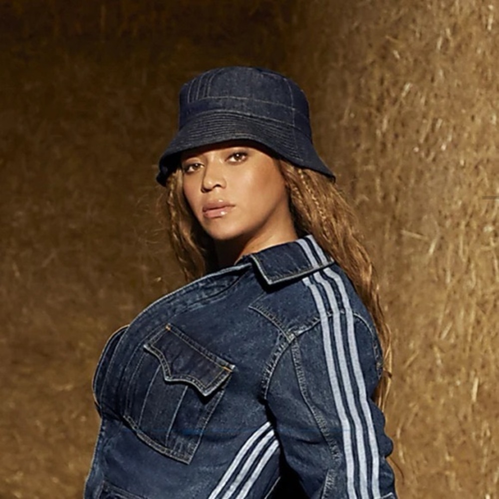 IVY PARK Blue Patterned Bucket Hat - Picture 2 of 6